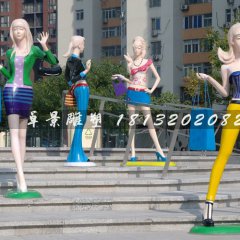 玻璃鋼步行街人物雕塑，動漫人物雕塑