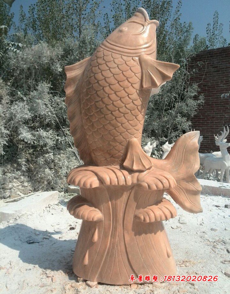 石頭鯉魚雕塑，石雕鯉魚，鯉魚雕塑