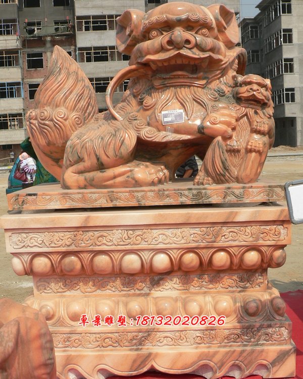 石頭看門(mén)獅子，卡通石雕獅子