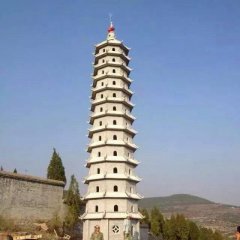 石塔，大理石塔雕塑