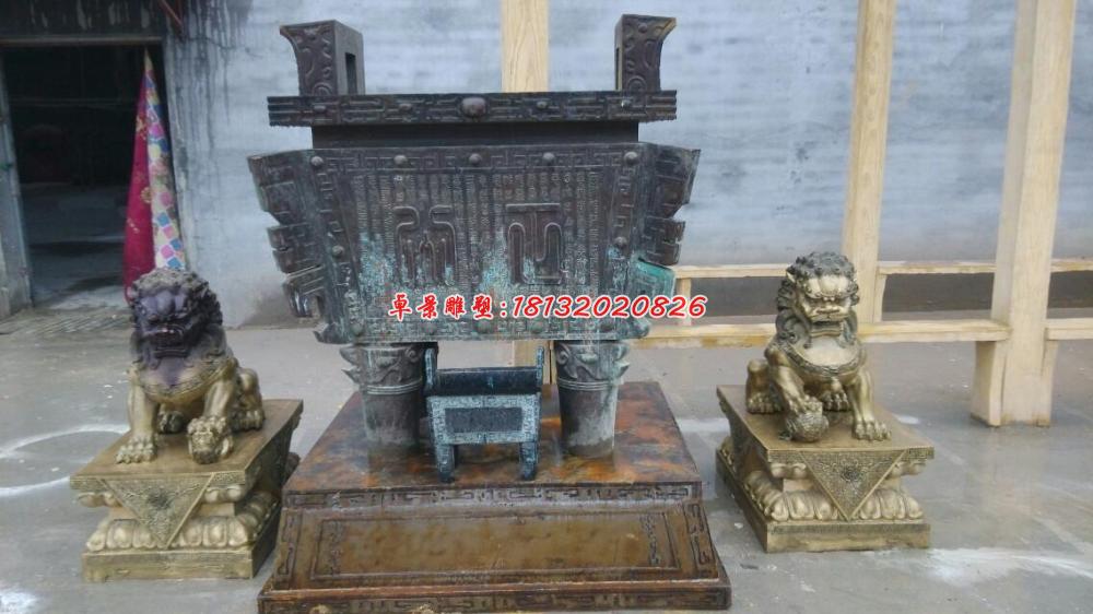青銅鼎，四腳鼎，廣場(chǎng)銅鼎雕塑