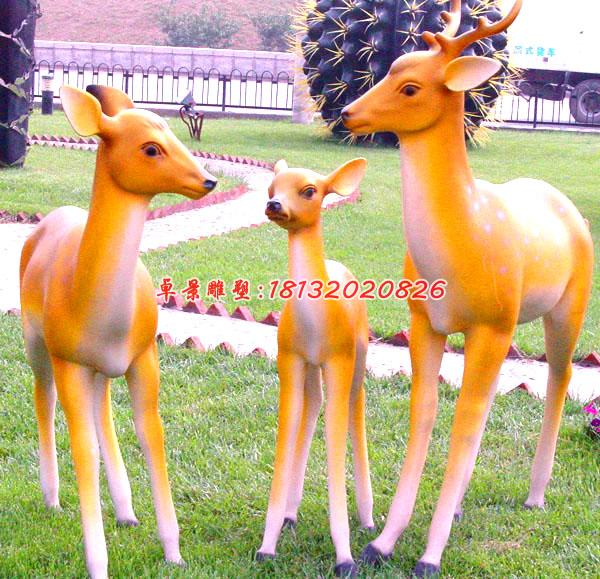 玻璃鋼動(dòng)物雕塑，公園梅花鹿雕塑