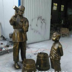 玻璃鋼仿銅人物雕塑，小孩打醬油雕塑