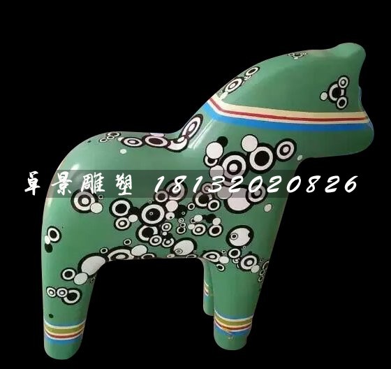 木馬雕塑，玻璃鋼卡通彩繪雕塑