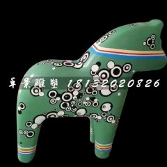 木馬雕塑，玻璃鋼卡通彩繪雕塑