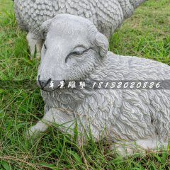 小綿羊石雕，公園動物石雕