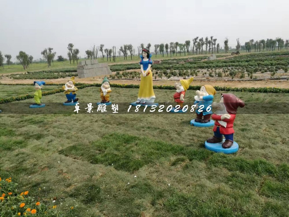 白雪公主與小矮人雕塑，卡通人物雕塑