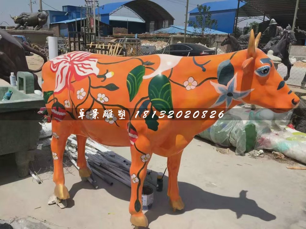 彩繪牛雕塑，玻璃鋼動(dòng)物雕塑