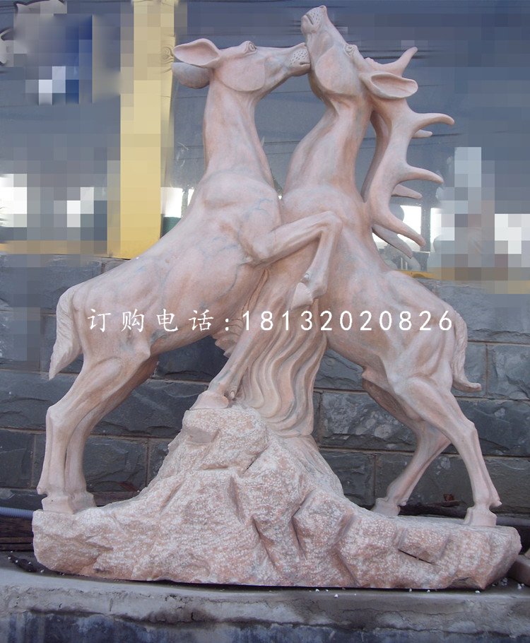 兩只鹿石雕，晚霞紅動物雕塑