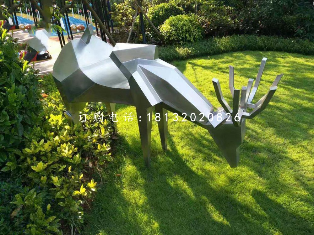 小鹿吃草雕塑，不銹鋼動物 (4)