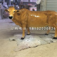 大黃牛雕塑，玻璃鋼動(dòng)物雕塑