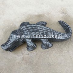 噴漆動物雕塑，鱷魚石雕