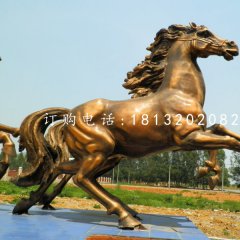 銅馬雕塑，廣場飛馬銅雕