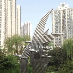 不銹鋼游魚雕塑，公園景觀雕塑