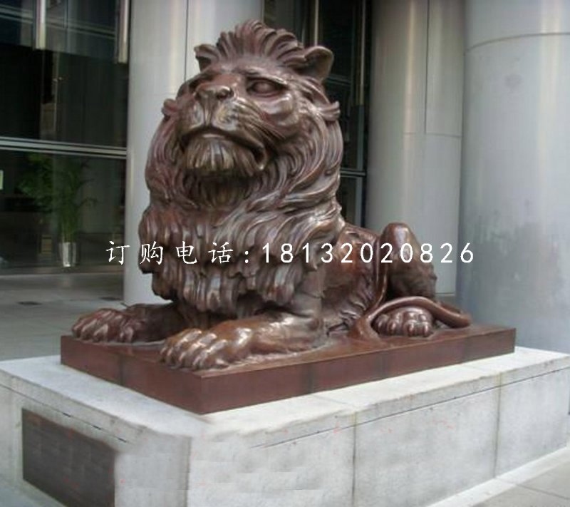 趴著的西洋獅銅雕，銅獅子