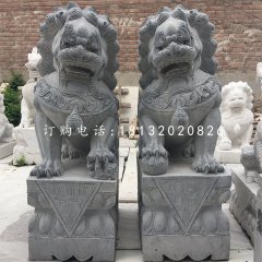 青石踩球獅子，看門獅子石雕