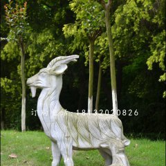 山羊石雕，公園母子羊石雕
