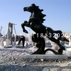 黑馬石雕，廣場(chǎng)黑馬雕塑