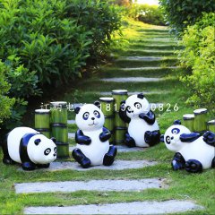 吃竹子的熊貓雕塑，玻璃鋼仿真動(dòng)物雕塑