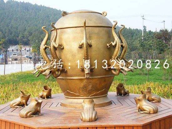 地動(dòng)儀，廣場(chǎng)地動(dòng)儀銅雕 (3).jpg