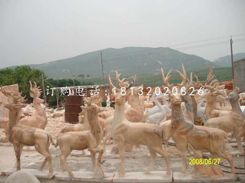小鹿石雕，晚霞紅動(dòng)物雕塑.jpg