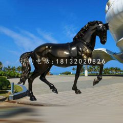 玻璃鋼奔馬雕塑，廣場(chǎng)動(dòng)物雕塑