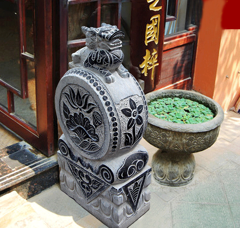 茶樓門口石雕，招財(cái)石門墩