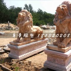 西洋獅石雕，趴著西洋獅雕塑