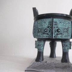 青銅鼎，三足銅鼎雕塑